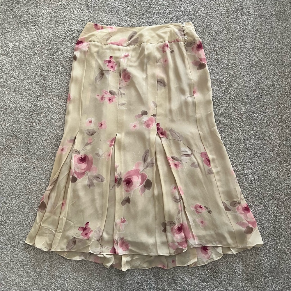 SOLD Rena Rowan 100% Silk Romantic Midi Skirt Cream base and Soft Pink floral - Picture 5 of 9